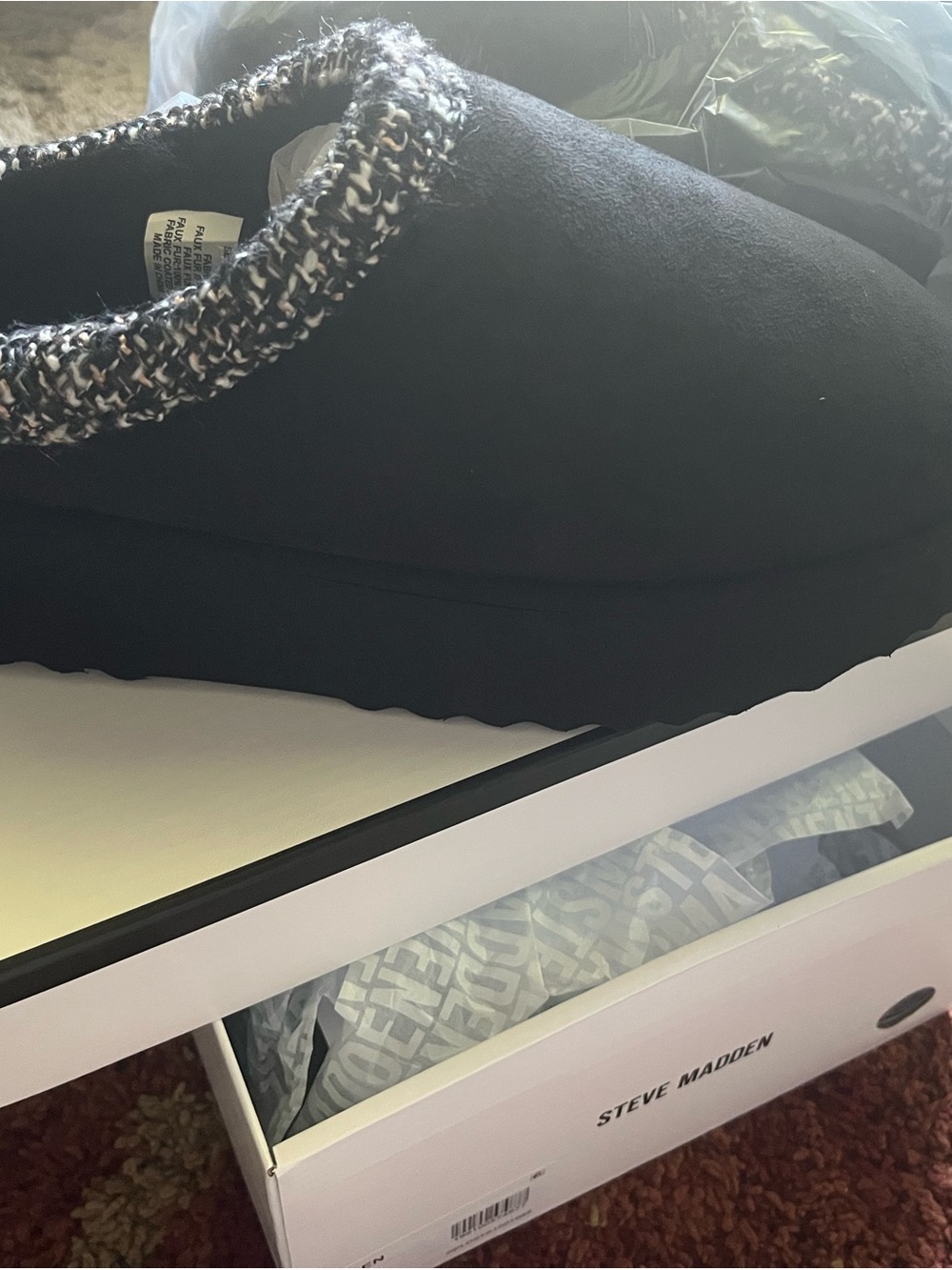 Steve Madden Black Slip-On Knit-Trim Lounge Slippers